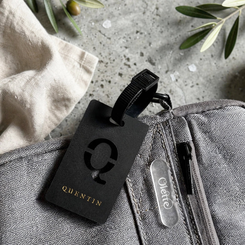 Initial Tag (serif)